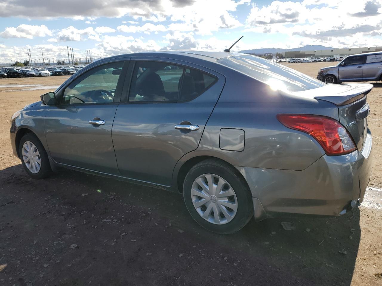2016 NISSAN VERSA S - Фото 2