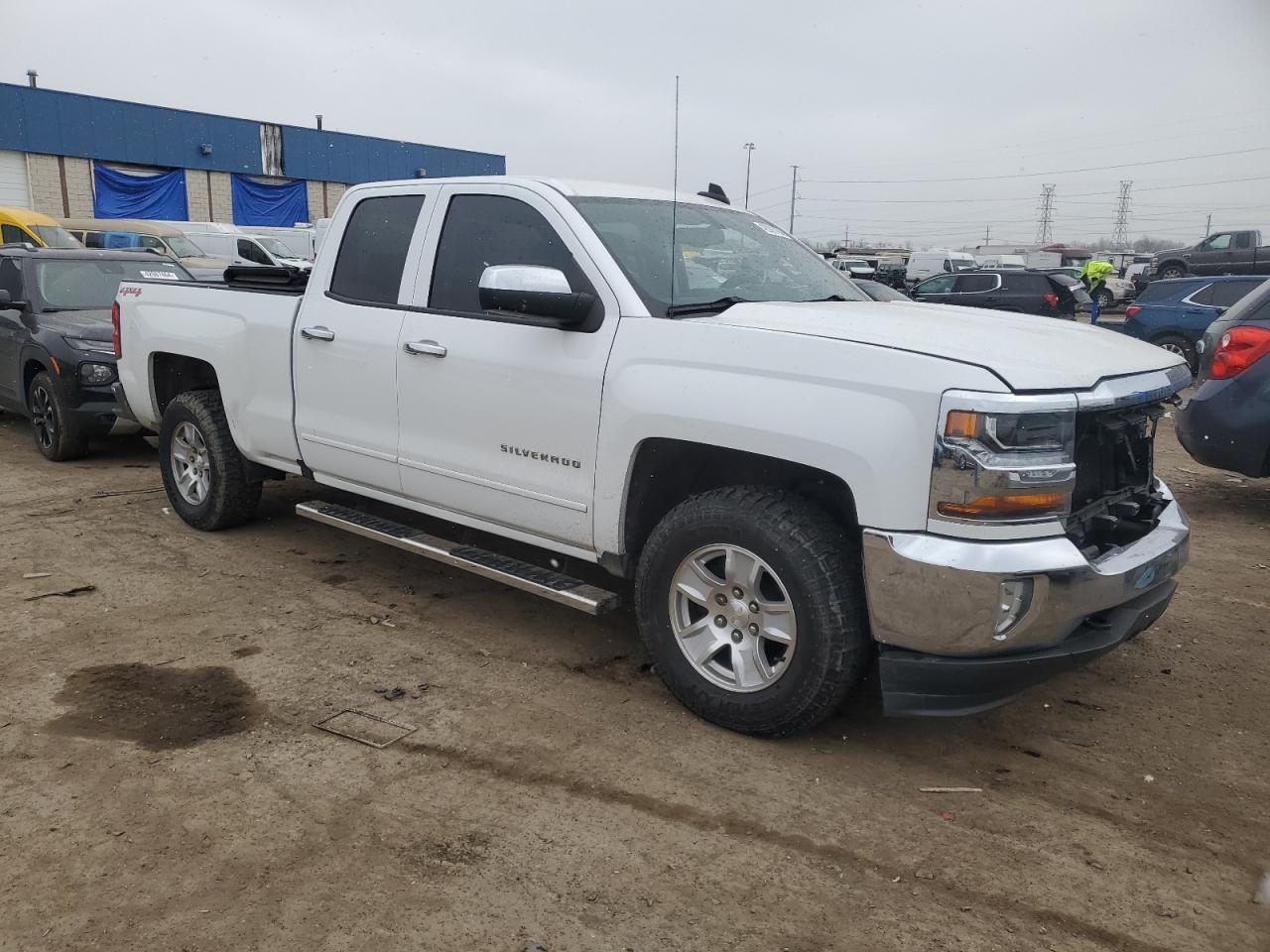 2016 CHEVROLET SILVERADO - Image 4