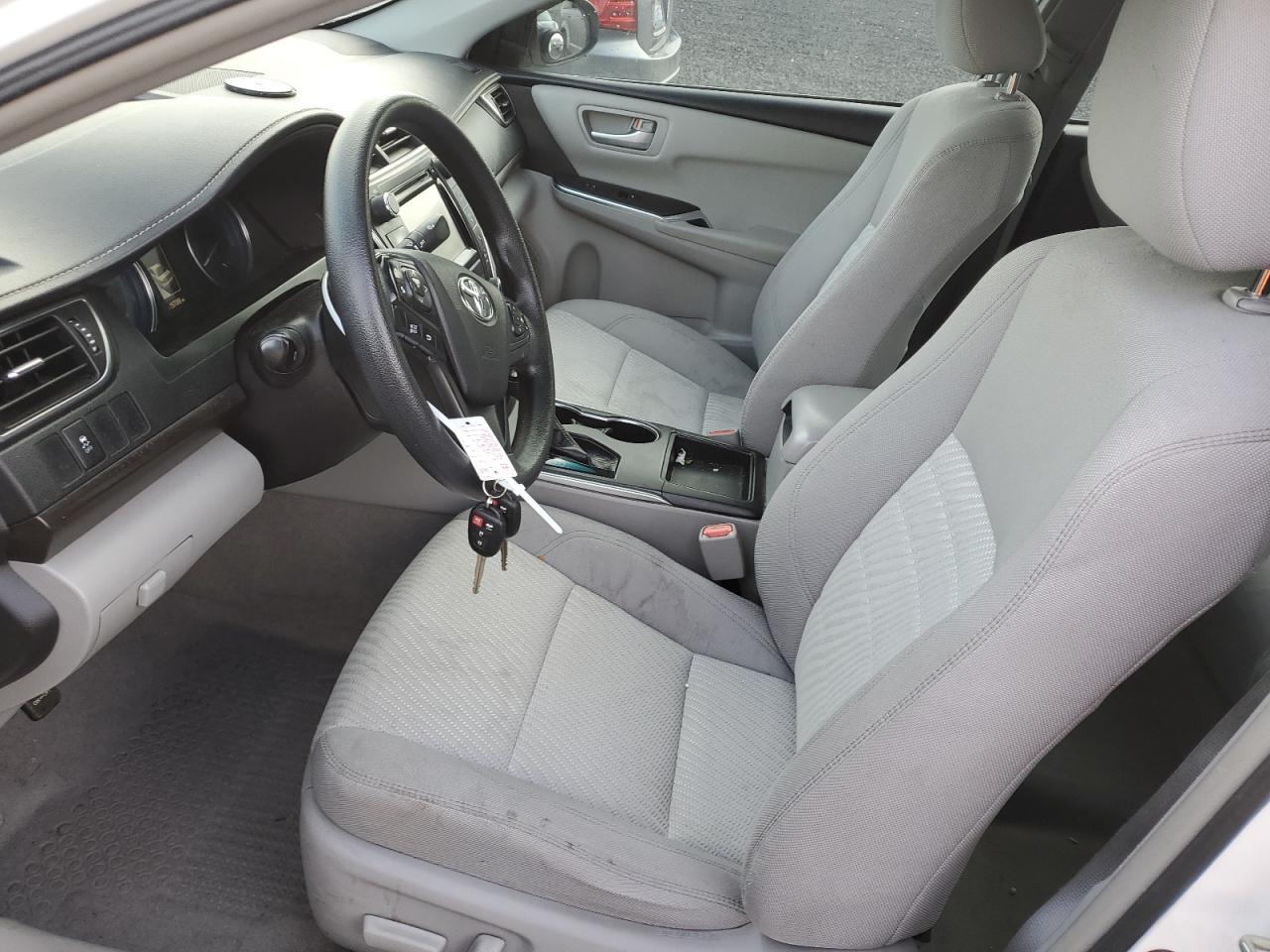2016 TOYOTA CAMRY LE - Фото 7