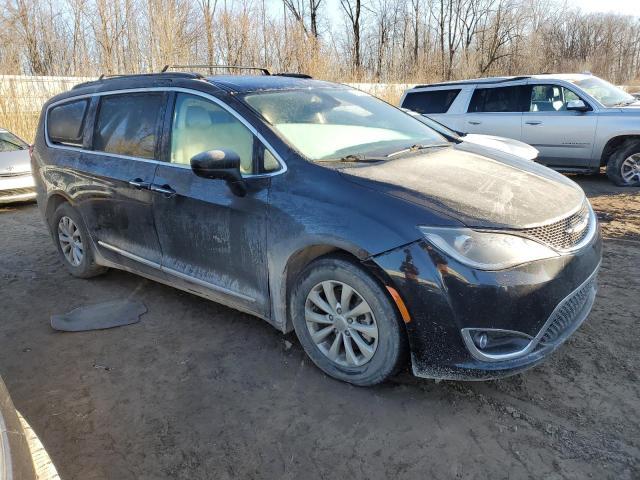 2017 Chrysler Pacifica Touring L - Фото 4