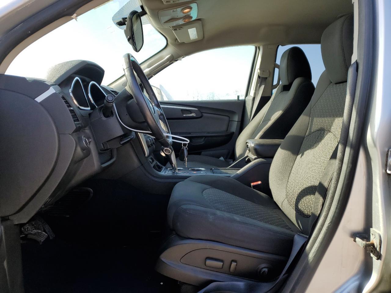 2011 CHEVROLET TRAVERSE L - Image 7