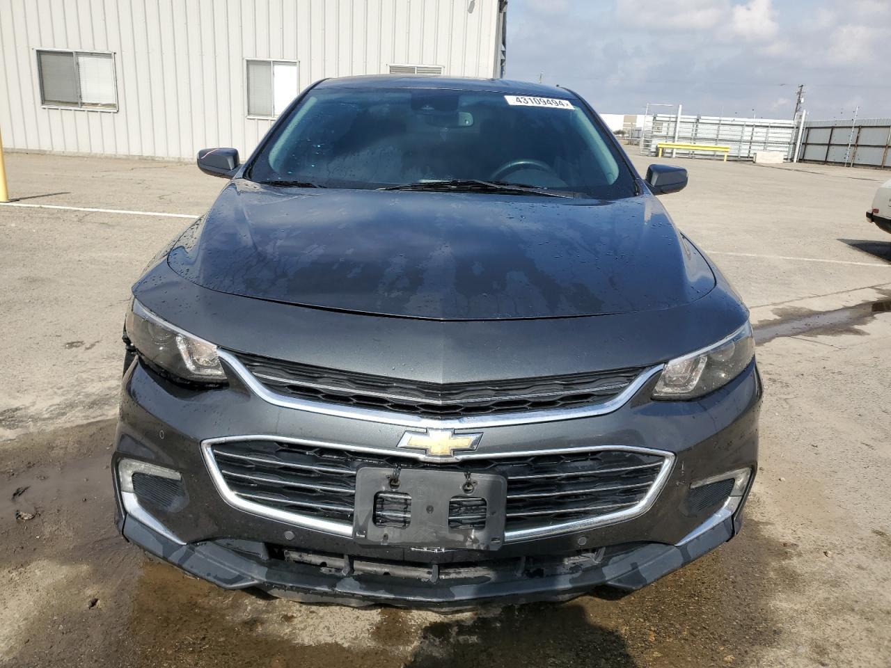 2017 CHEVROLET MALIBU LT - Image 5