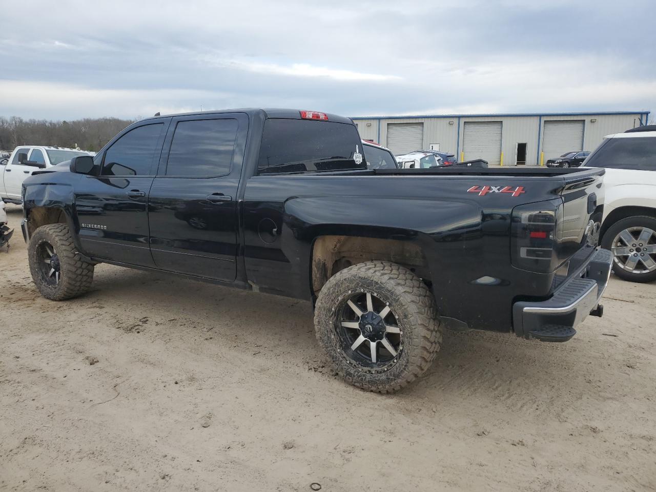 2018 CHEVROLET SILVERADO - Image 2