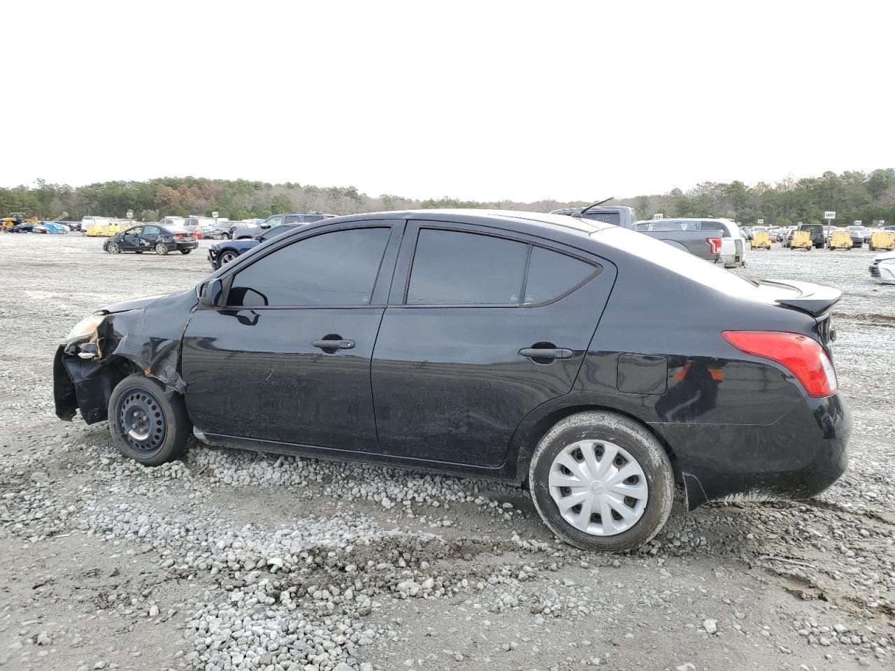 2014 NISSAN VERSA S - Фото 2