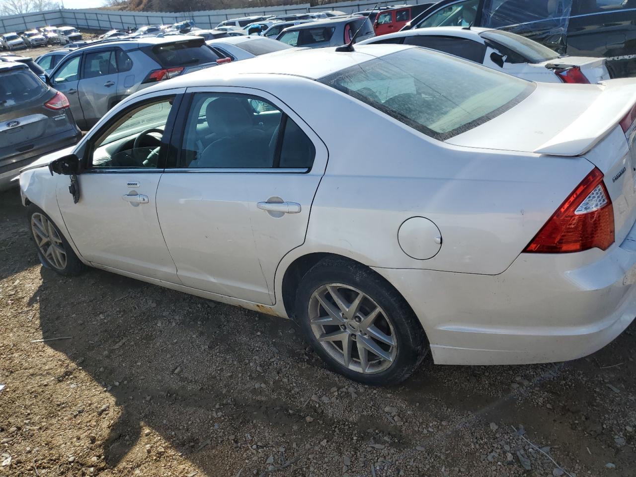 2012 FORD FUSION SEL - Image 2