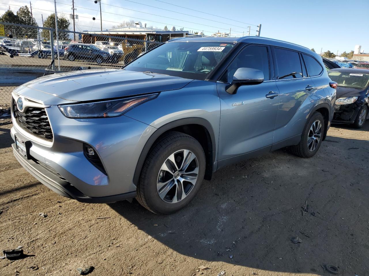 2021 TOYOTA HIGHLANDER car image