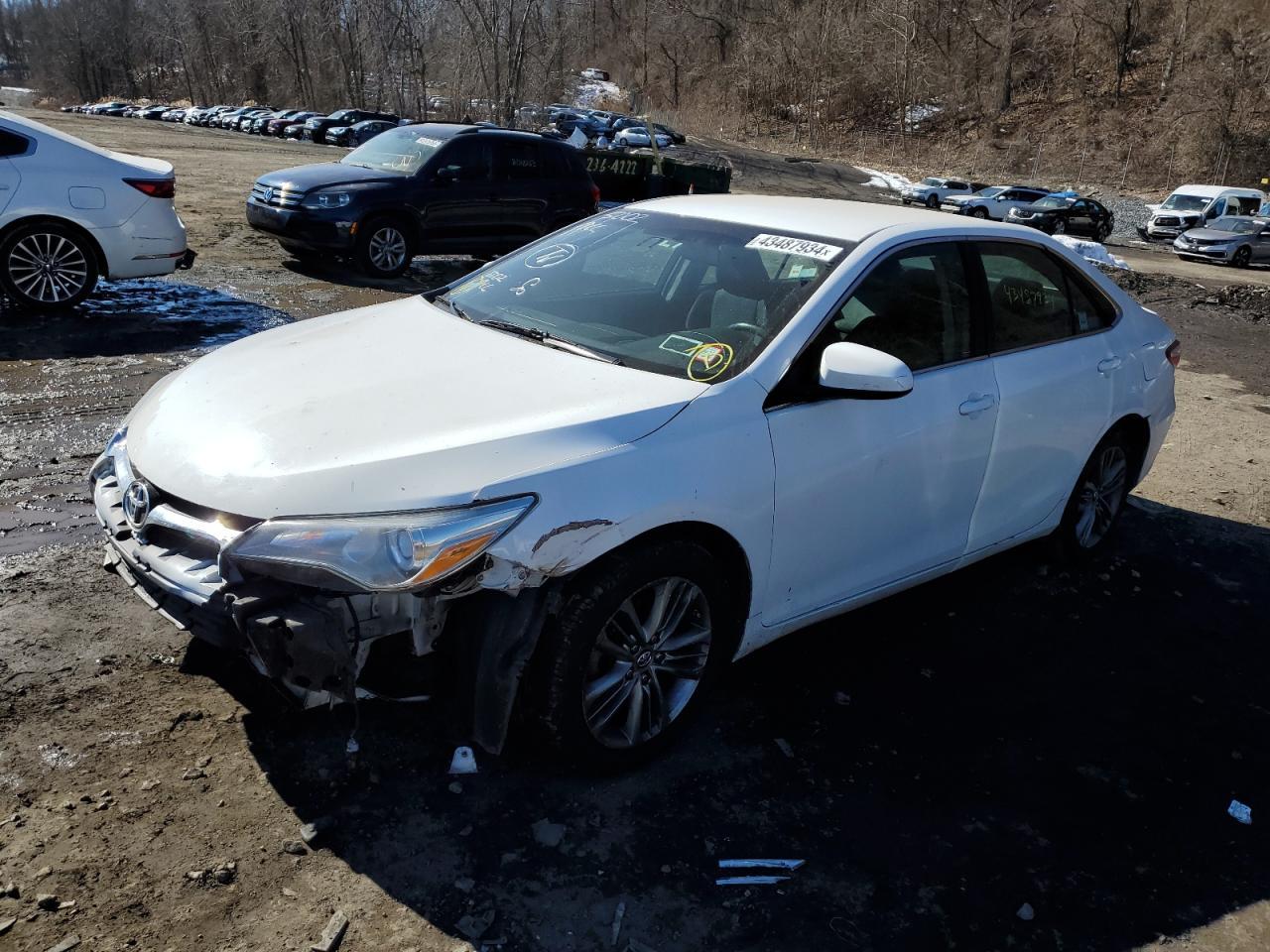 2016 TOYOTA CAMRY LE