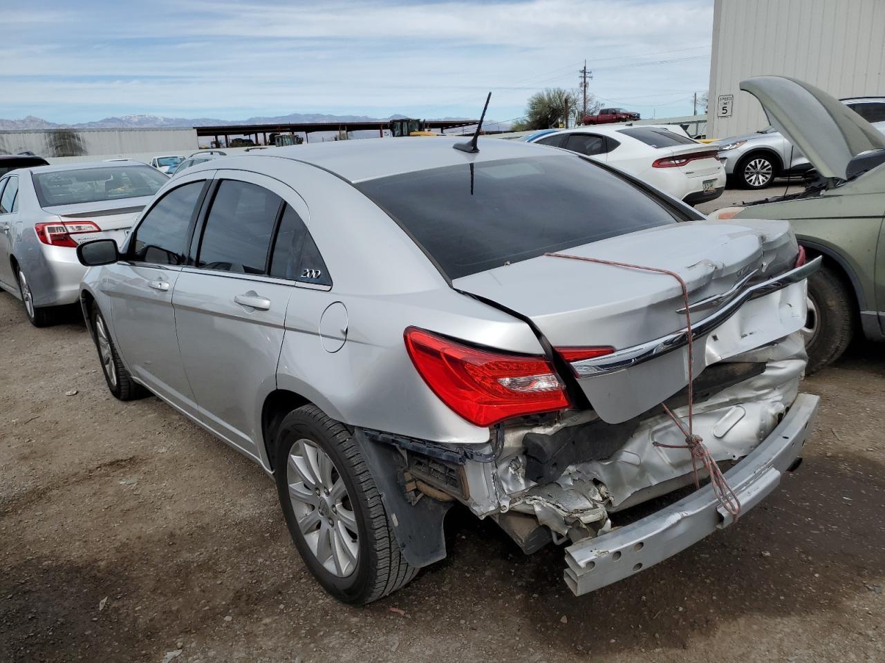 2012 CHRYSLER 200 TOURIN - Image 2