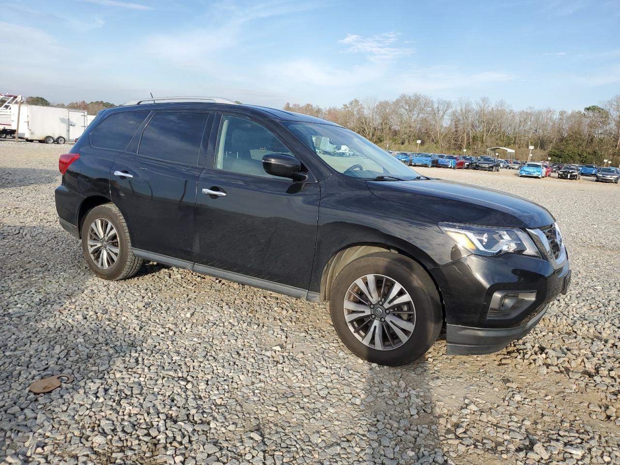 2017 NISSAN PATHFINDER - Фото 4
