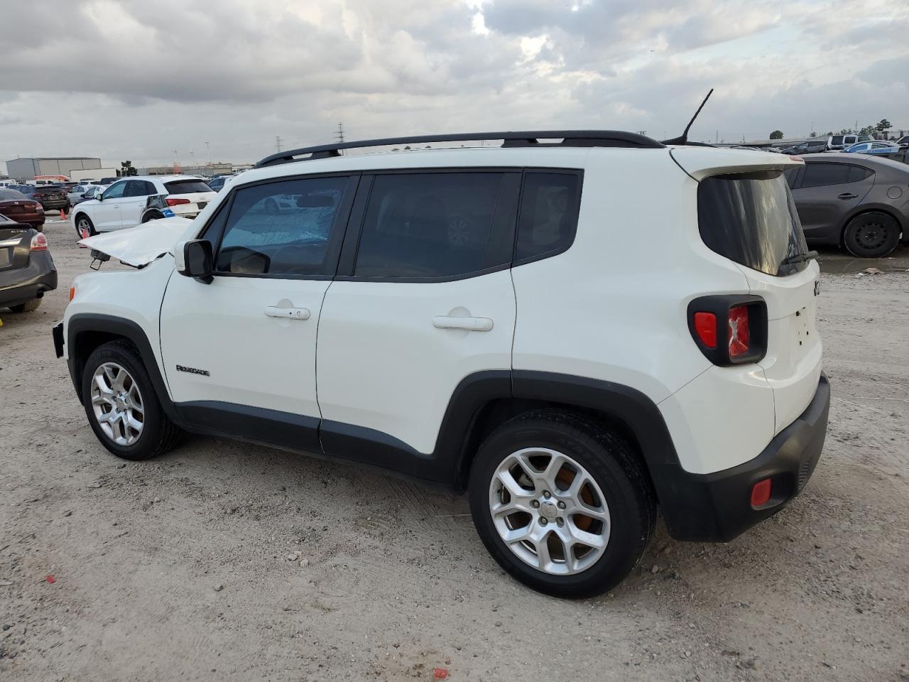 2018 JEEP RENEGADE L - Фото 2