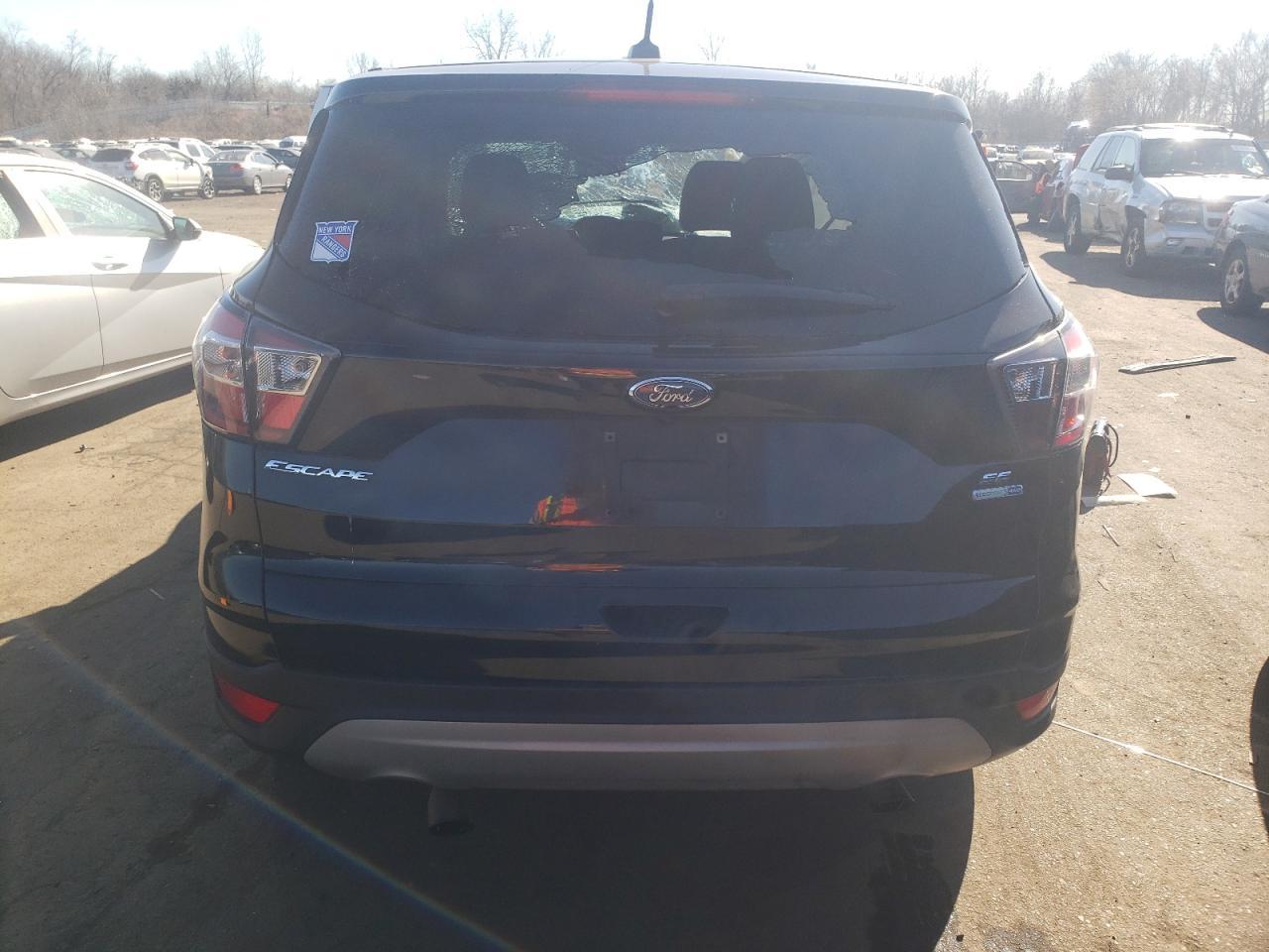 2017 FORD ESCAPE SE - Фото 6
