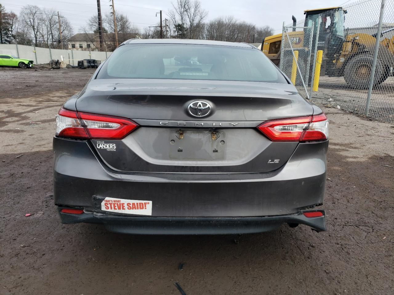 2018 TOYOTA CAMRY L - Фото 6