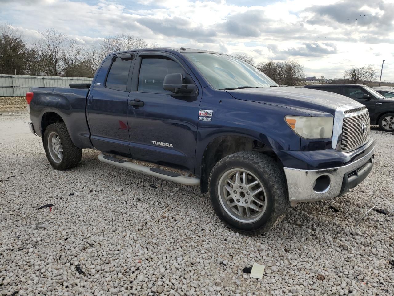 2011 TOYOTA TUNDRA DOU - Фото 4
