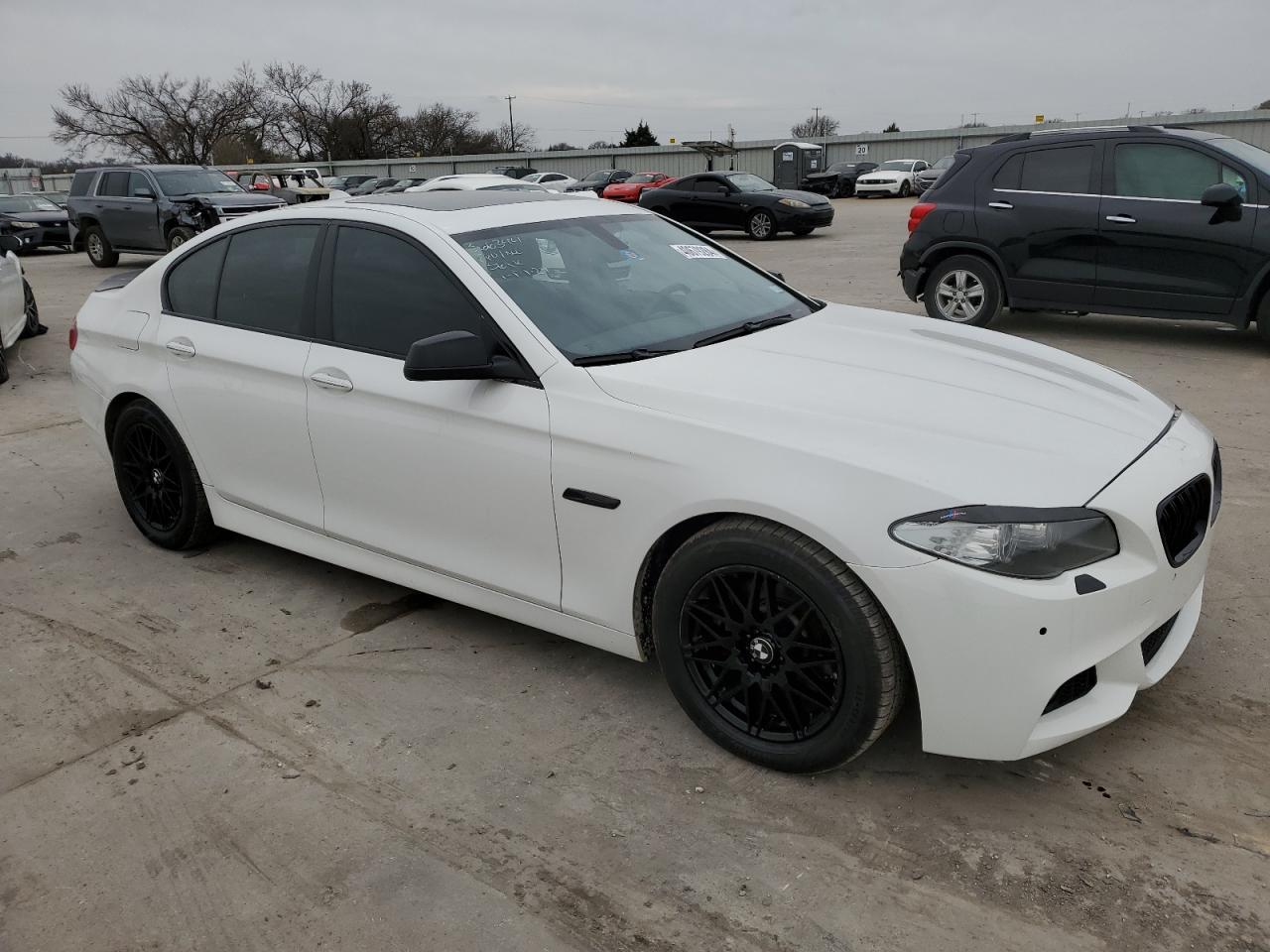 2013 BMW 528 XI - Image 4
