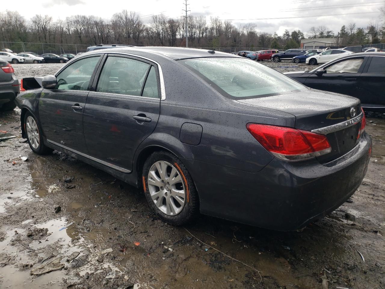 2011 TOYOTA AVALON BAS - Image 2