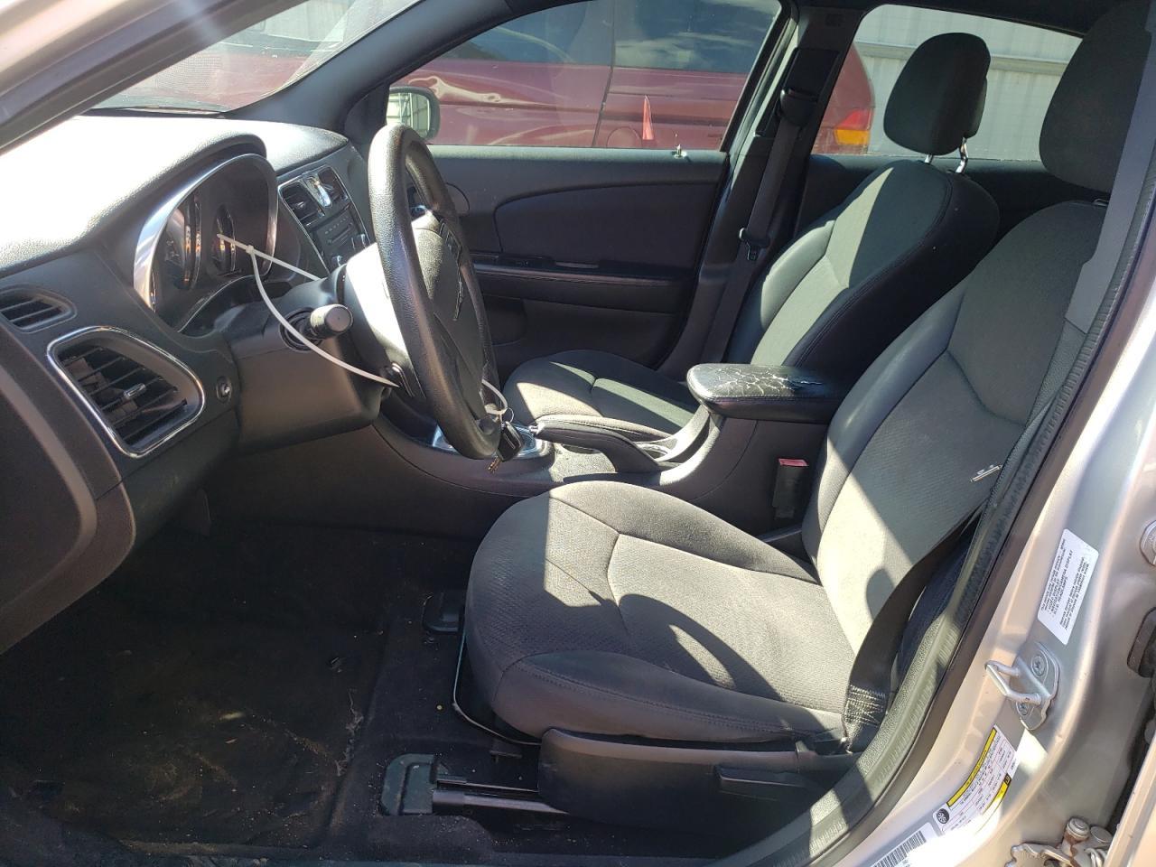 2012 CHRYSLER 200 LX - Image 7
