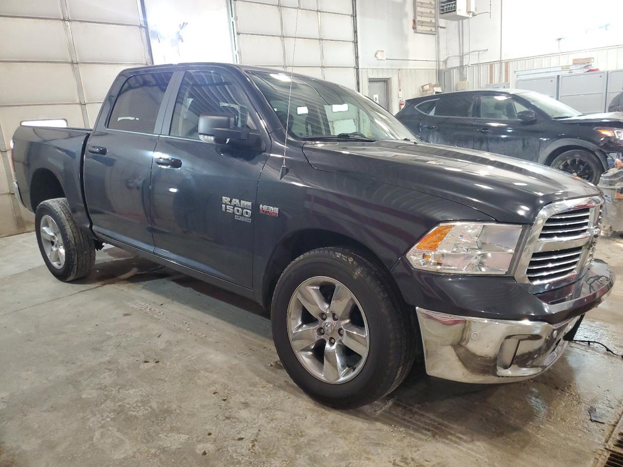 2019 RAM 1500 CLASS - Image 4