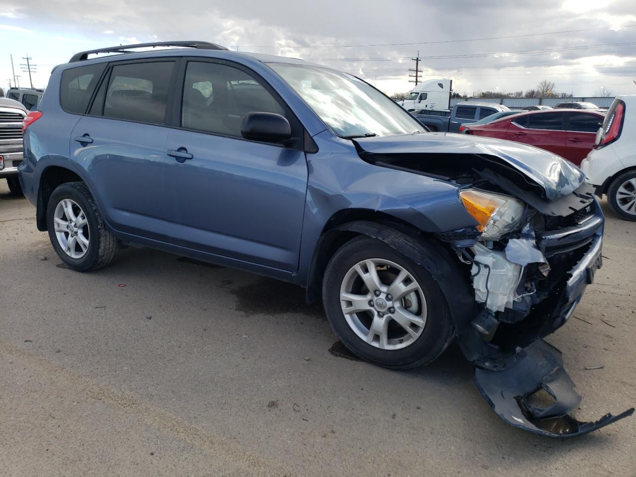 2011 TOYOTA RAV4 - Image 4