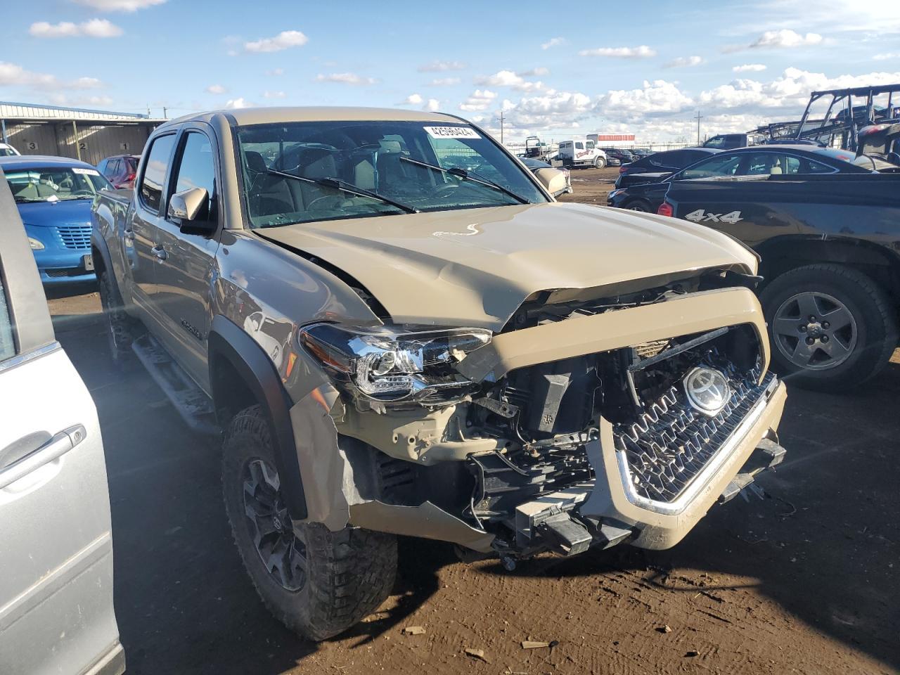 2019 TOYOTA TACOMA DOU - Фото 4