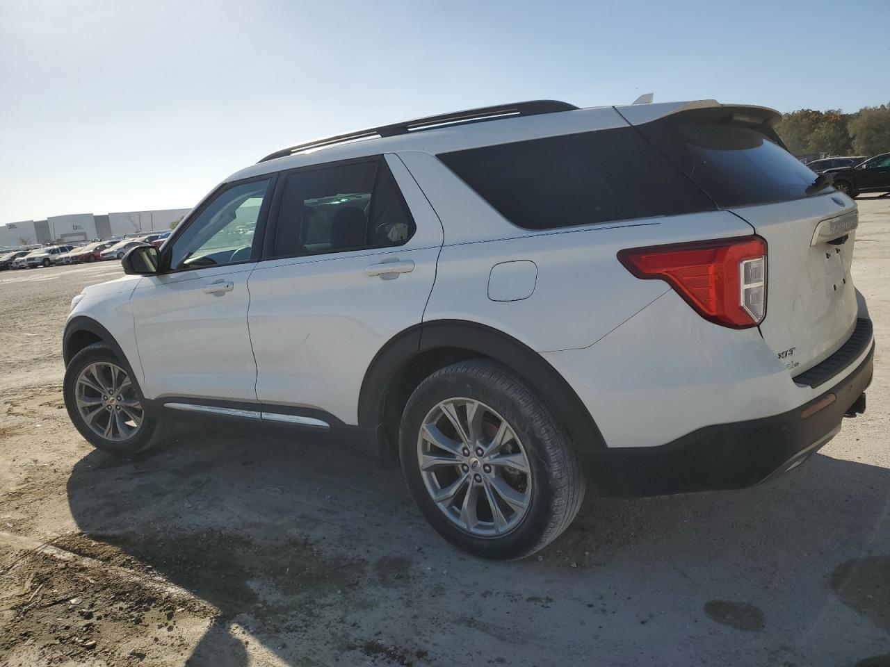 2022 FORD EXPLORER X - Фото 2