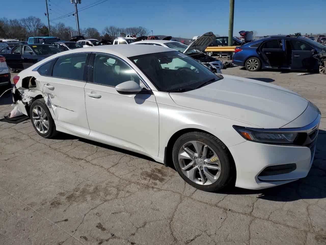2018 HONDA ACCORD LX - Image 4