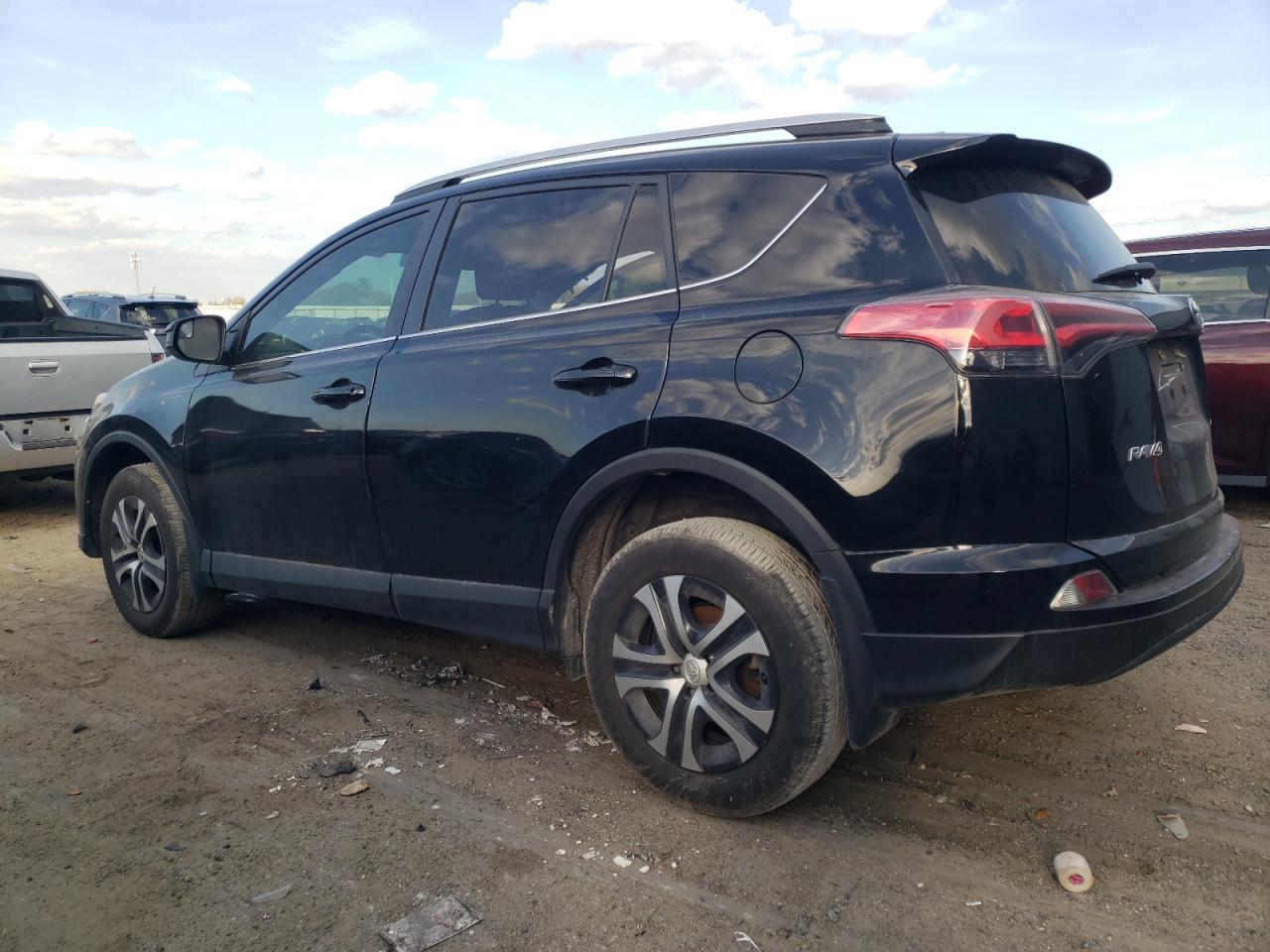 2016 TOYOTA RAV4 LE - Image 2