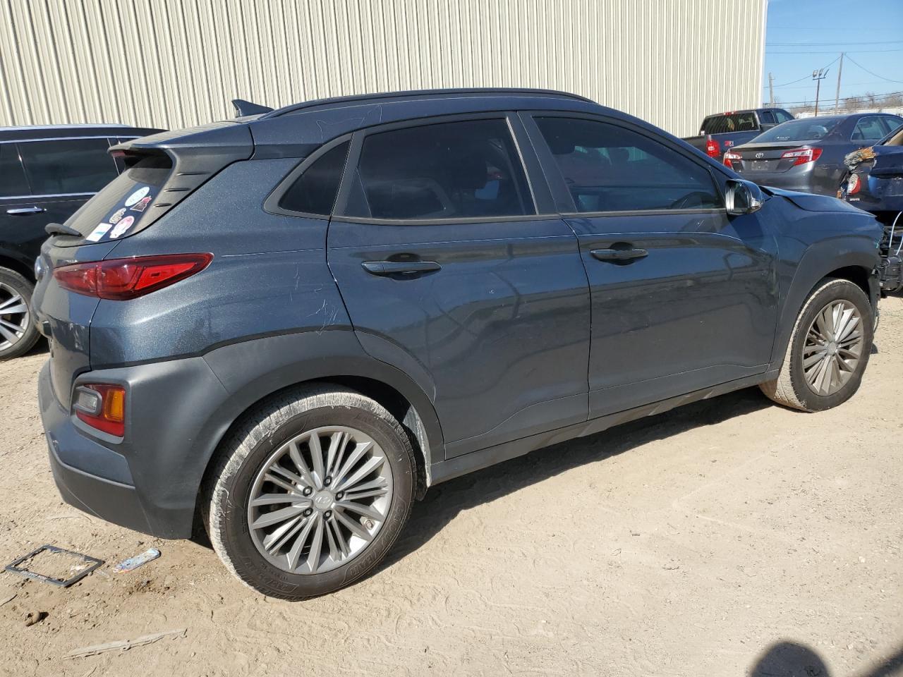 2020 HYUNDAI KONA SEL P - Фото 3