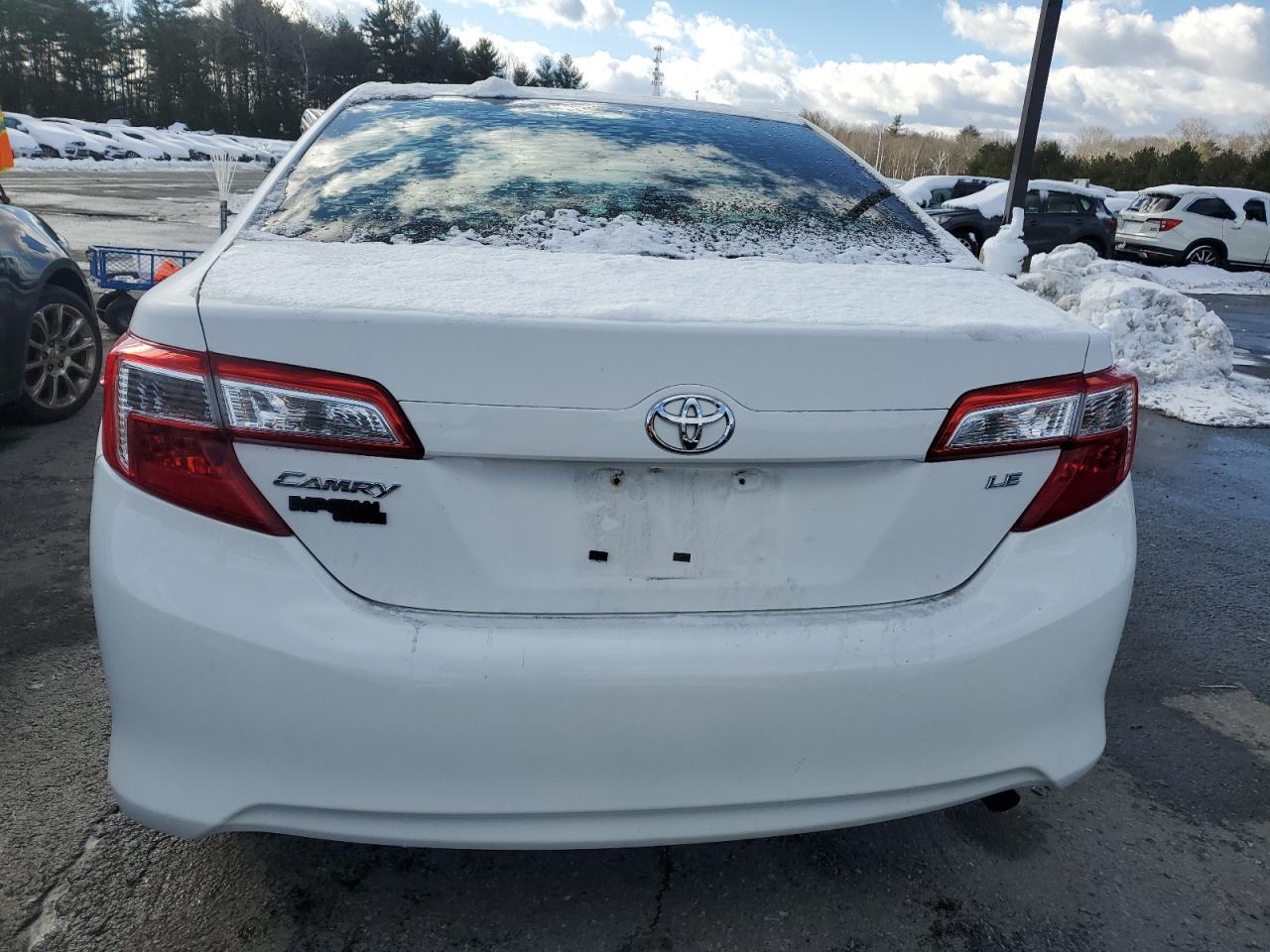 2013 TOYOTA CAMRY L - Фото 6