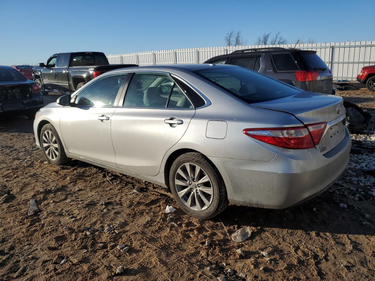 2017 TOYOTA CAMRY LE - Image 2