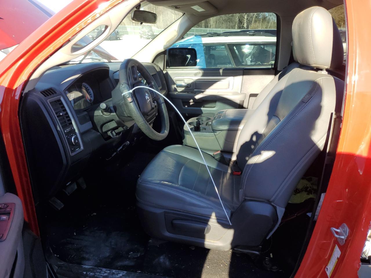 2014 RAM 1500 ST - Image 7