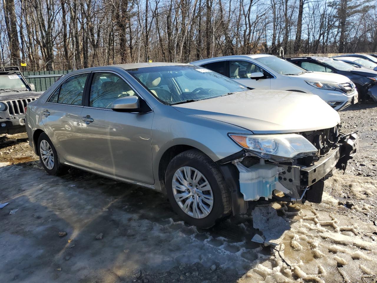 2014 TOYOTA CAMRY L - Фото 4