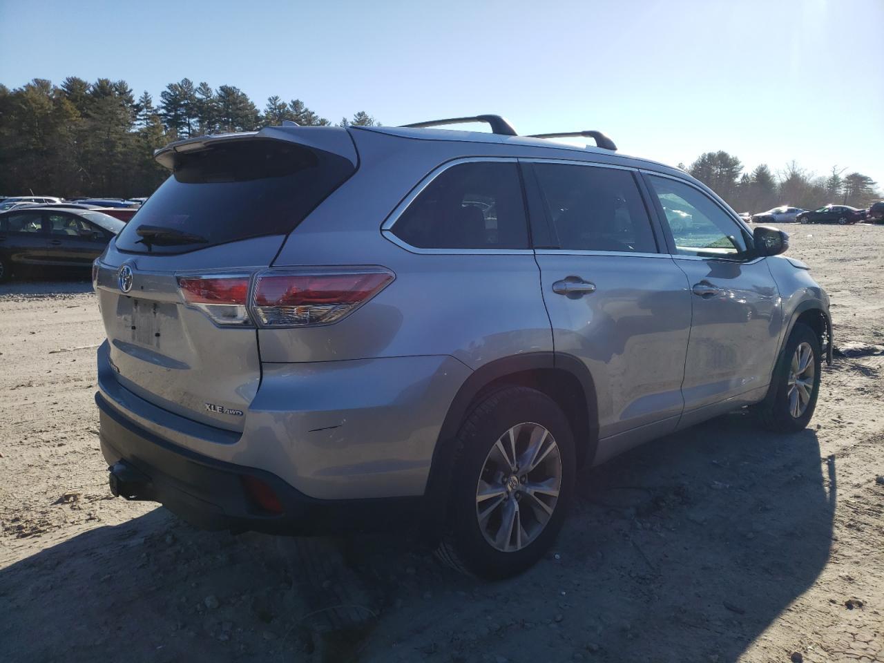 2015 TOYOTA HIGHLANDER - Image 3