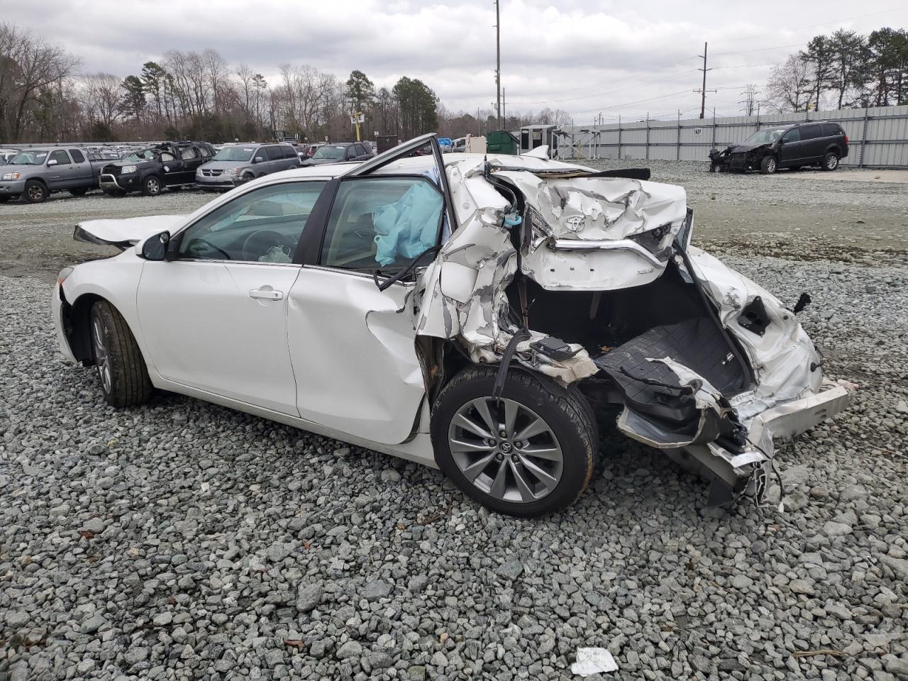 2017 TOYOTA CAMRY LE - Image 2
