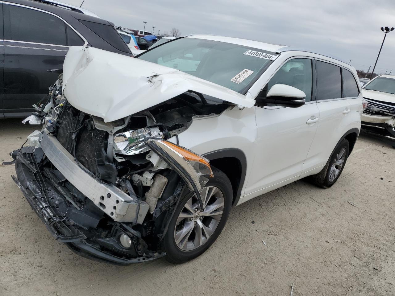 2015 TOYOTA HIGHLANDER