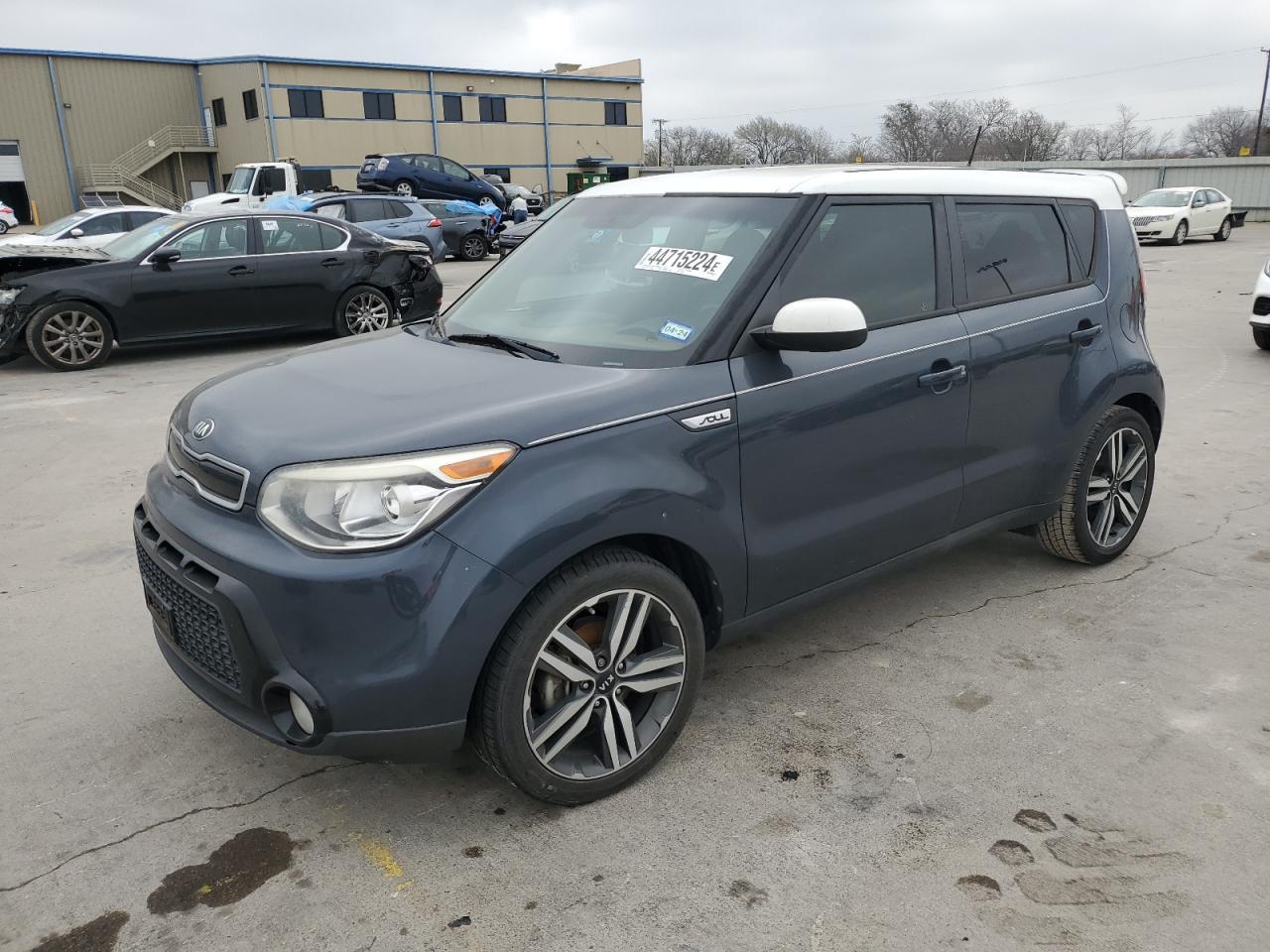 2016 KIA SOUL + car image