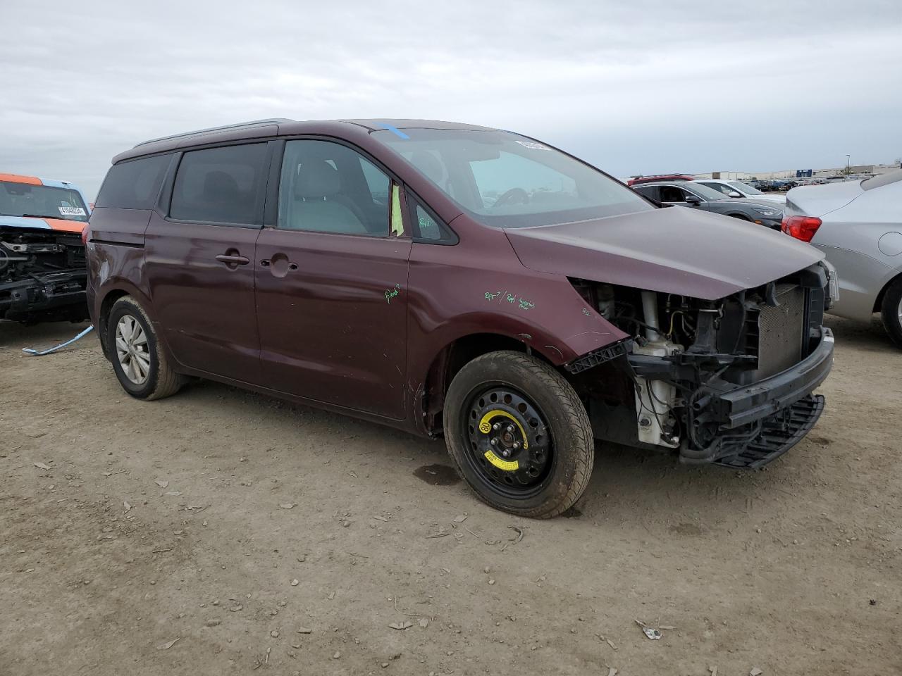 2016 KIA SEDONA LX - Фото 4