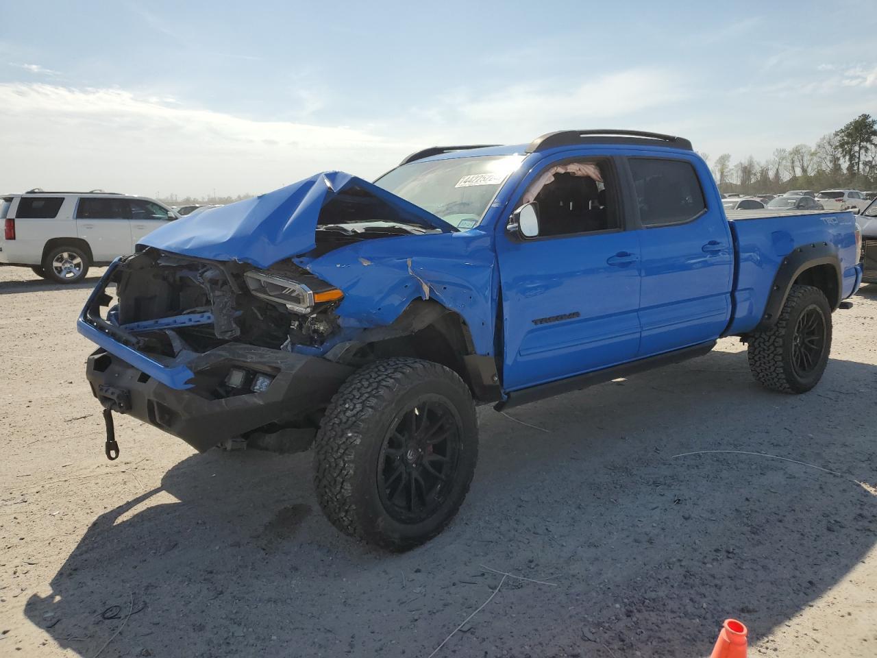2020 TOYOTA TACOMA DOU