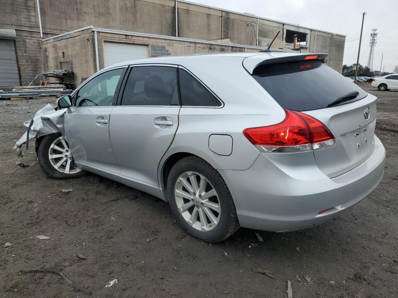 2012 TOYOTA VENZA LE - Фото 2