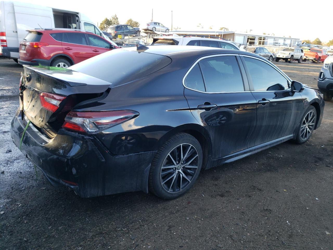 2021 TOYOTA CAMRY SE - Image 3