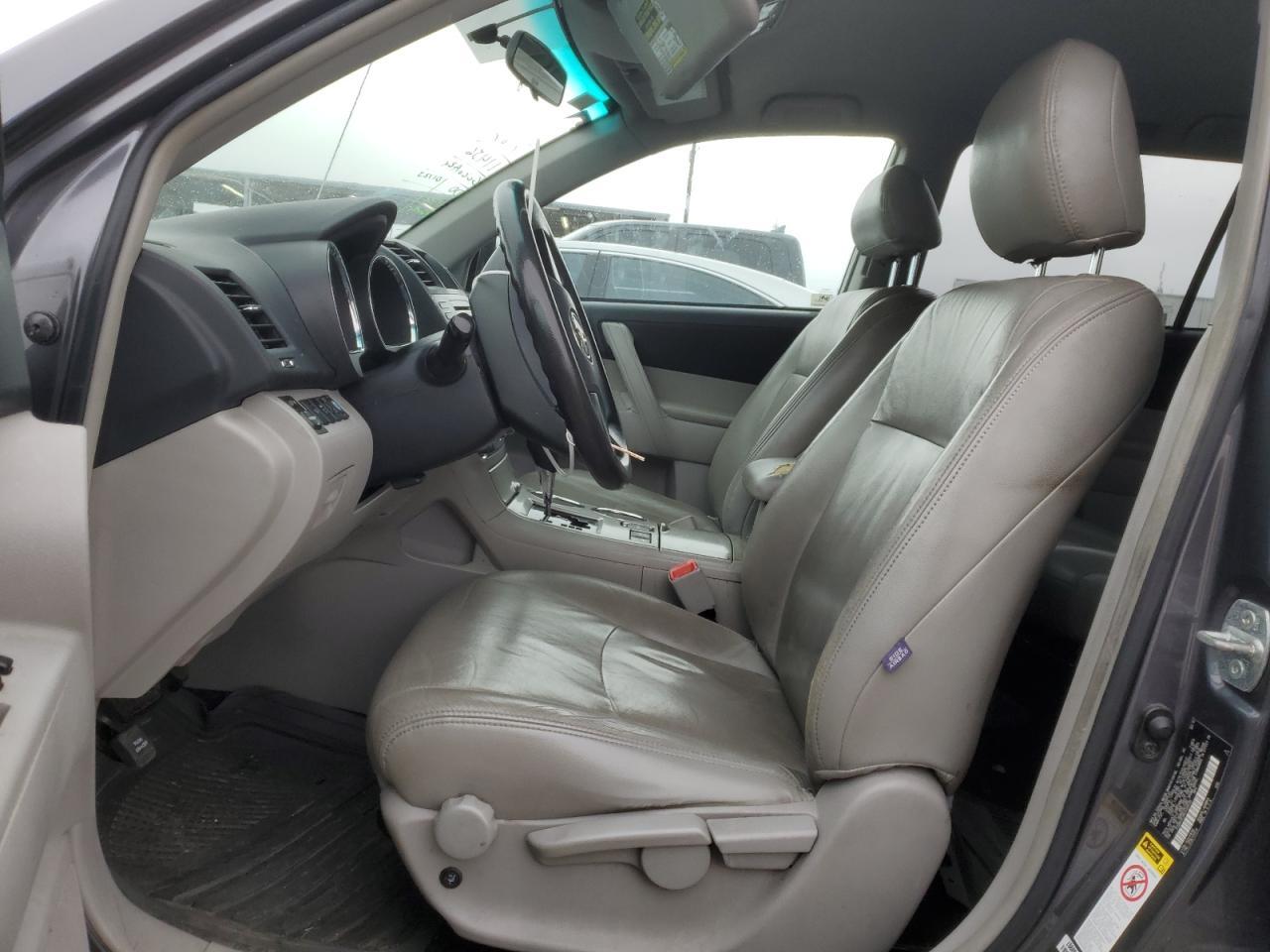 2012 TOYOTA HIGHLANDER - Image 7
