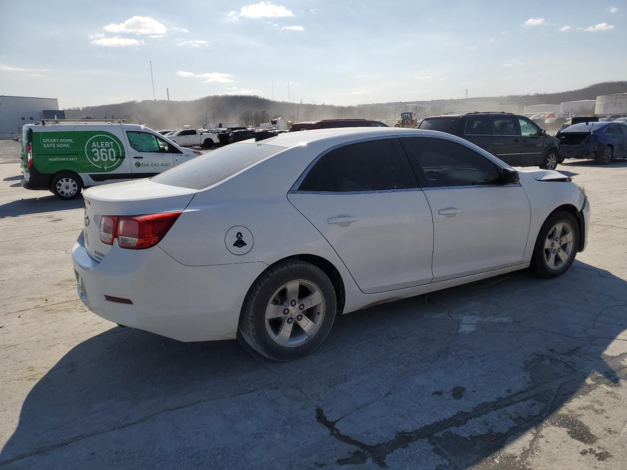 2015 CHEVROLET MALIBU LS - Image 3