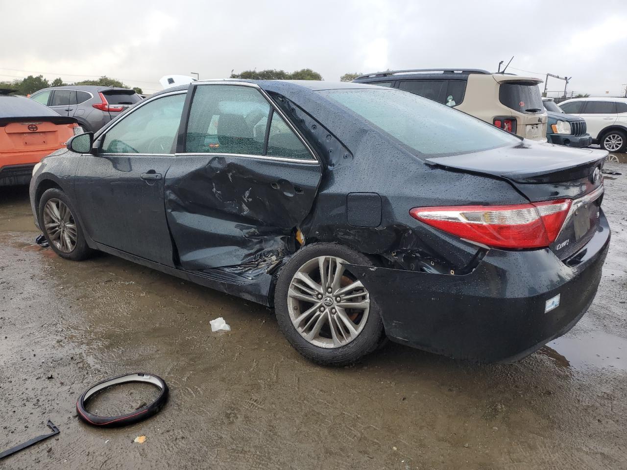2016 TOYOTA CAMRY LE - Фото 2