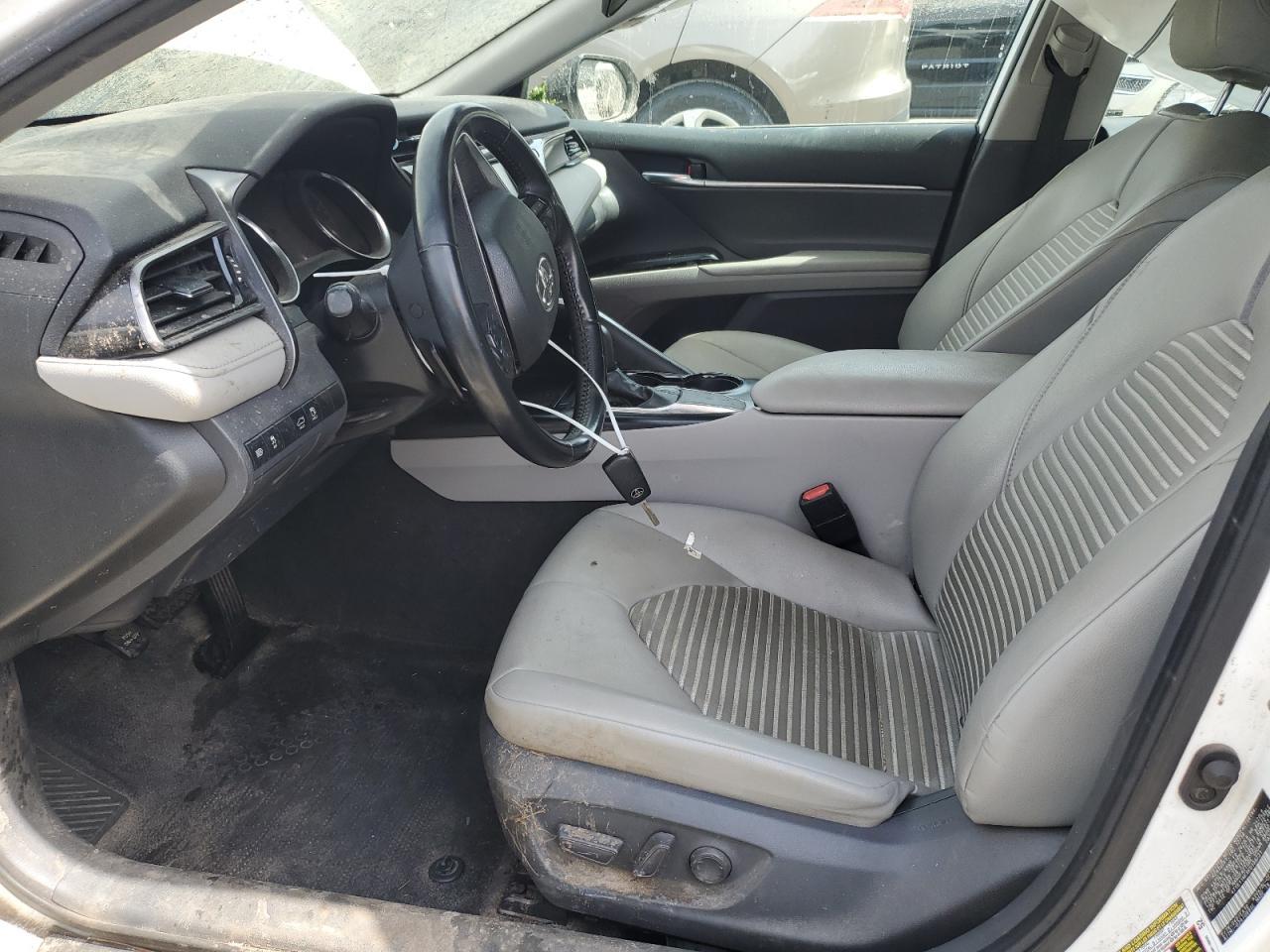 2019 TOYOTA CAMRY L - Image 7