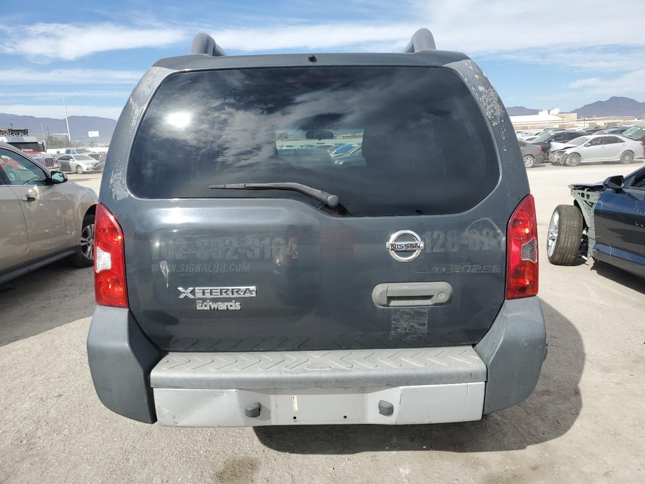 2013 NISSAN XTERRA X - Image 6
