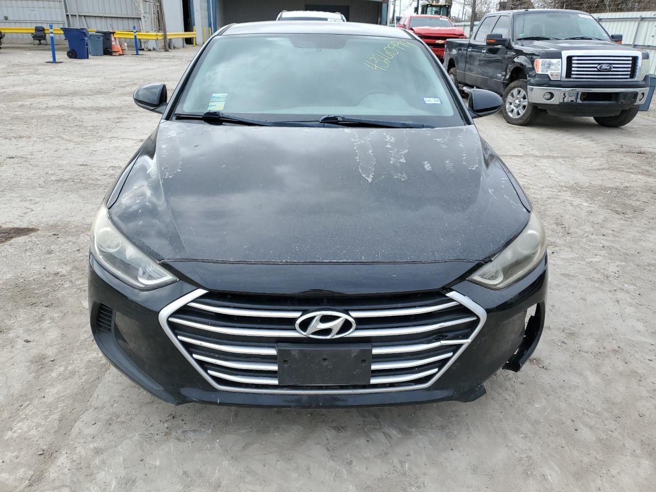 2017 HYUNDAI ELANTRA SE - Фото 5