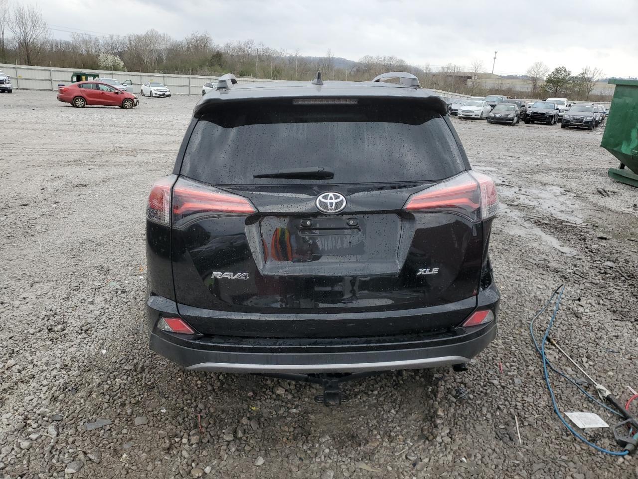 2017 TOYOTA RAV4 XLE - Фото 6
