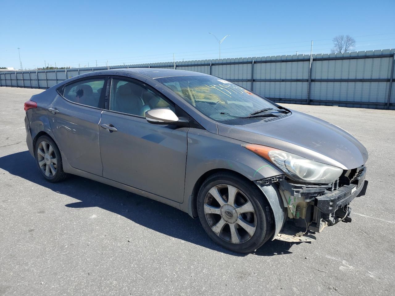 2013 HYUNDAI ELANTRA GL - Image 4