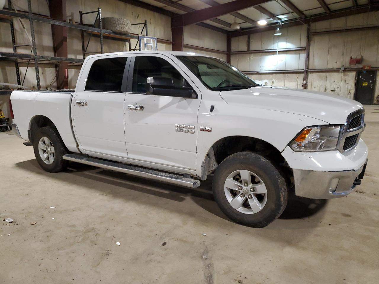2017 RAM 1500 SLT - Image 4