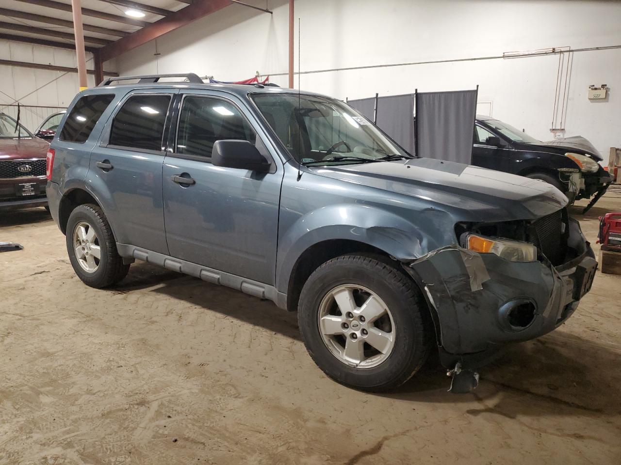 2010 FORD ESCAPE XLT - Фото 4