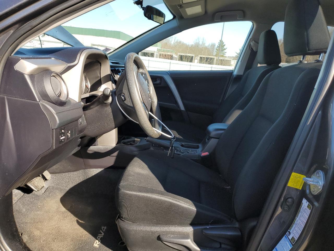 2016 TOYOTA RAV4 LE - Фото 7